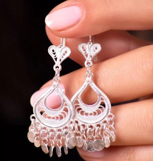 iligree Embroidered Dangle Design Silver Earrings